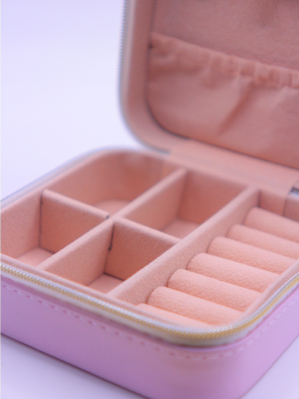 Pink travel size Jewelry Box with Crystal 'S' initial - Picture 4 of 5